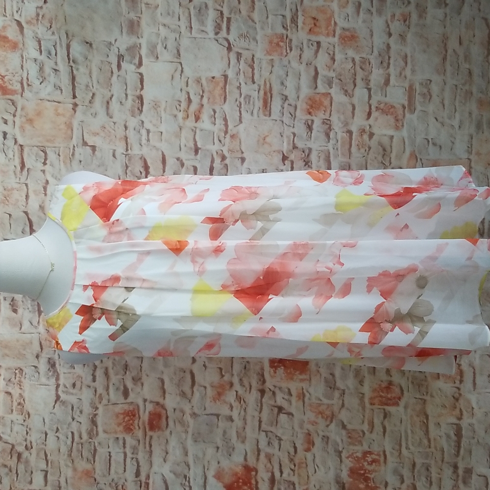 New Calvin Klein Floral Shift Dress